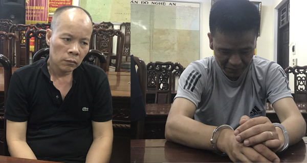 Đối tượng Hùng "đém" bên trái cùng đồng bọn tại cơ quan công an - Ảnh: Báo CAND Đối tượng Hùng