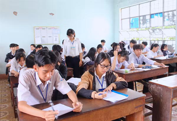 Năm học 2020-2021 sẽ có gần 18.000 chỉ tiêu tuyển sinh vào lớp 1, lớp 6 và lớp 10 cho các trường phổ thông trực thuộc Sở GD-ĐT. Ảnh: M.T