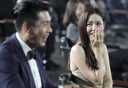 Ngắm khoảnh khắc Son Ye Jin khoe khéo nhan sắc xinh đẹp 