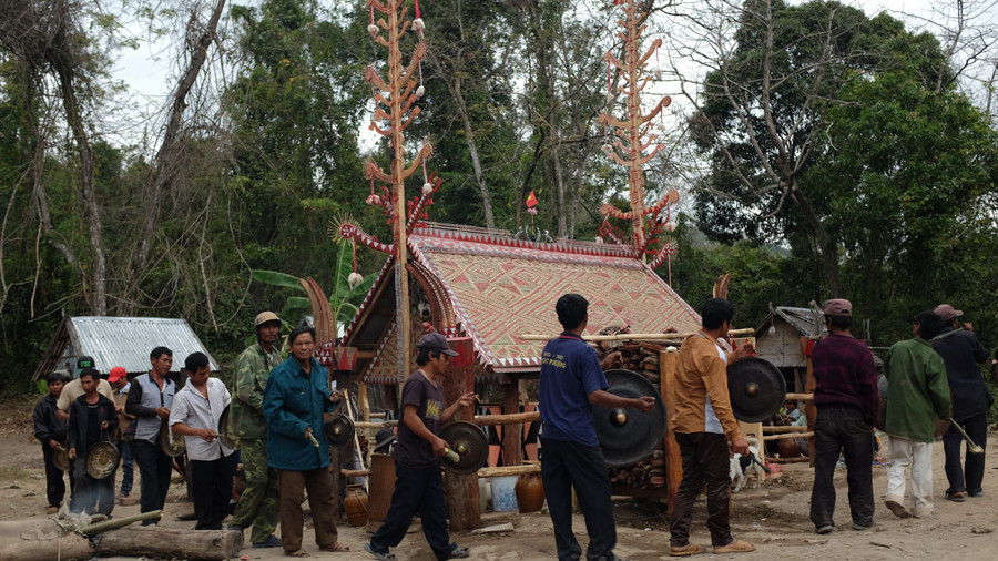 Khuyến khích người dân duy trì, tổ chức các lệ hội tại cộng đồng là một trong những cách làm để bảo vệ và phát huy giá trị của Không gian văn hóa cồng chiêng Tây Nguyên. Ảnh: Minh Châu