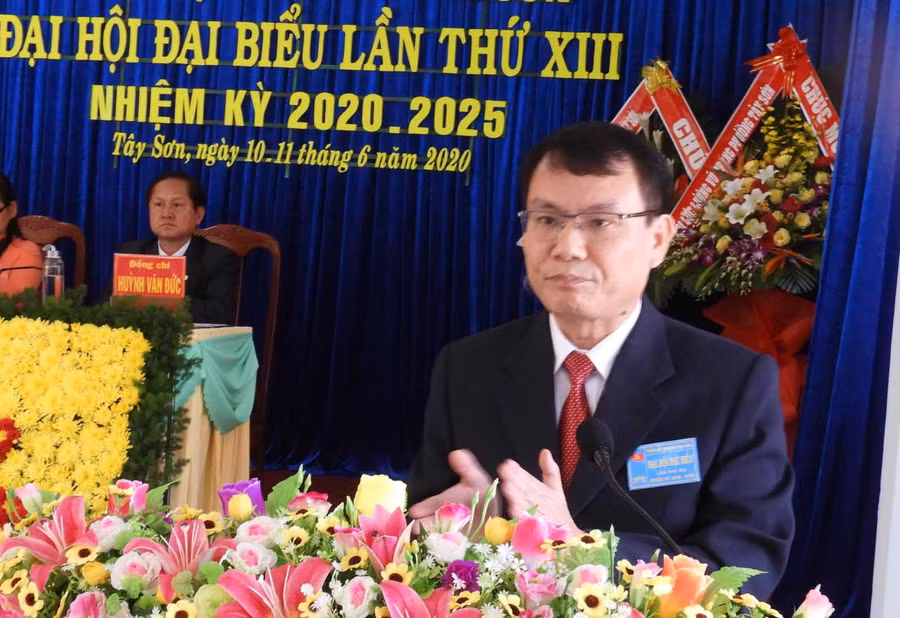 Bí thư Thành ủy Pleiku Trịnh Duy Thuân phát biểu chỉ đạo. Ảnh: Thanh Nhật