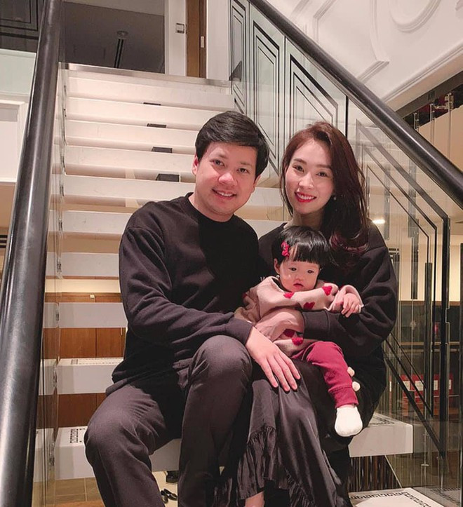 Đặng Thu Thảo hiện có cuộc sống hạnh phúc cùng chồng doanh nhân và hai con đủ nếp đủ tẻ ẢNH: FBNV