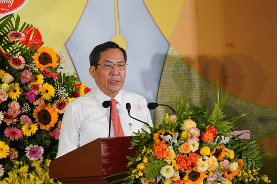 Nhà báo Thuận Hữu, Chủ tịch Hội Nhà báo Việt Nam chia sẻ thông tin về Bảo tàng Báo chí Việt Nam. Ảnh: ĐỖ TRUNG Nhà báo Thuận Hữu, Chủ tịch Hội Nhà báo Việt Nam chia sẻ thông tin về Bảo tàng Báo chí Việt Nam. Ảnh: ĐỖ TRUNG