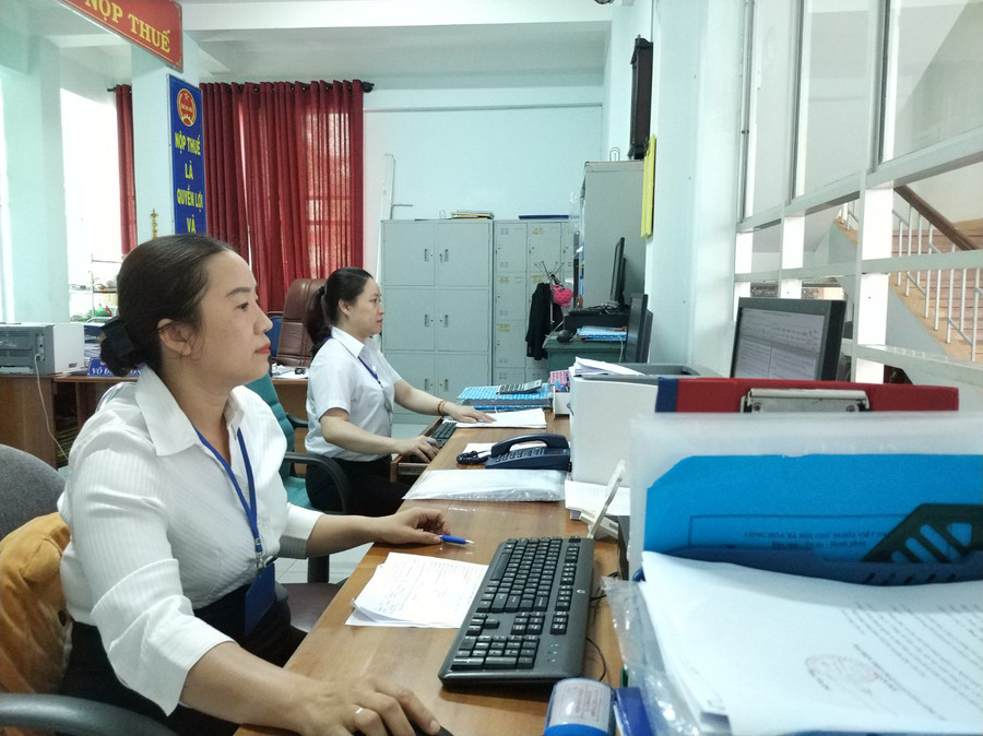  Chi cục Thuế TP. Pleiku đề ra nhiều giải pháp để đảm bảo hoàn thành dự toán thu ngân sách. Ảnh: S.C