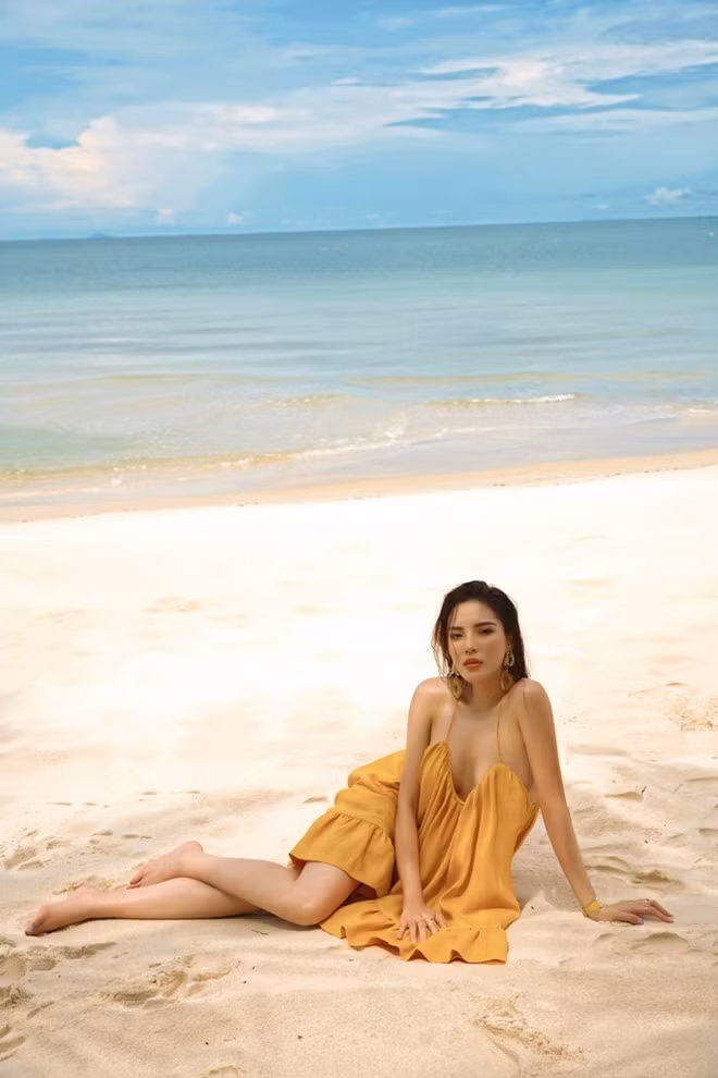 Kể từ khi tu sửa vòng một, Hoa hậu Kỳ Duyên luôn muốn khoe vẻ đẹp cơ thể qua những bức hình Kể từ khi tu sửa vòng một, Hoa hậu Kỳ Duyên luôn muốn khoe vẻ đẹp cơ thể qua những bức hình