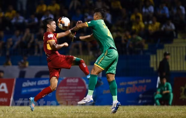 Phan Văn Đức trở lại thi đấu với thể trạng tốt từ đầu mùa giải 2020. (Ảnh: Nguyên An/Vietnam+)