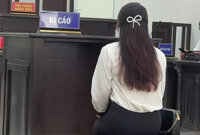 Bị cáo Lê Thùy Linh tại phiên tòa.