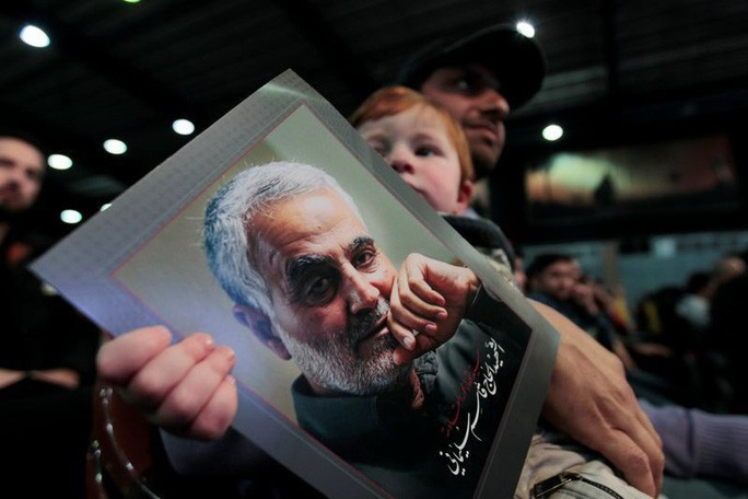  Chân dung tướng Qassem Soleimani. Ảnh: Reuters