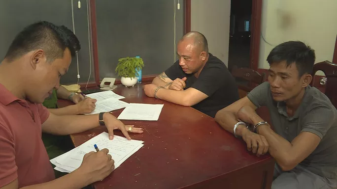 Các đối tượng tại cơ quan công an