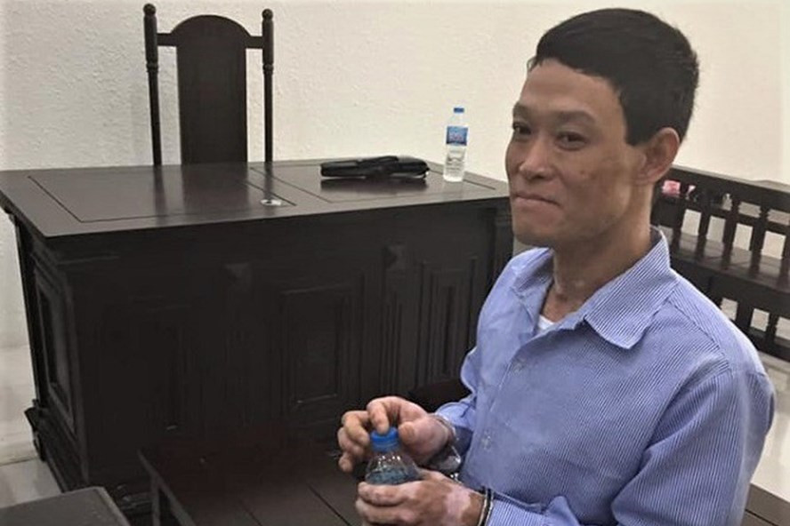 Hoàng Tiến Ninh phải nhận án tử hình vì phóng hỏa khiến con riêng của vợ thiệt mạng. Ảnh: V.Dũng.