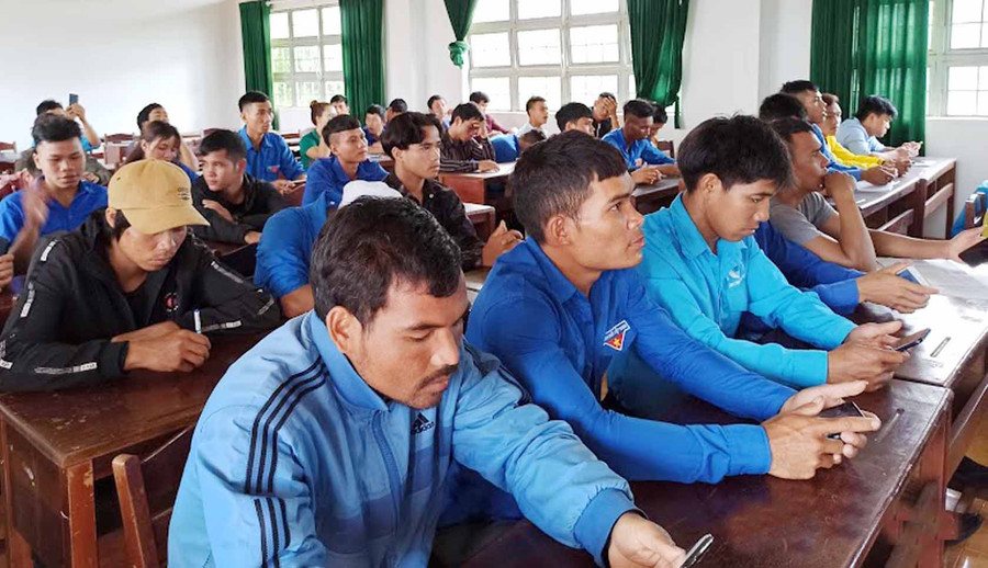 Các học viên tại lớp tập huấn. Ảnh: Hà Phương