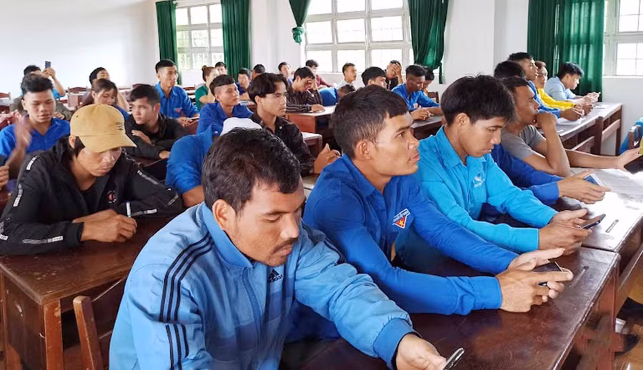 Các học viên tại lớp tập huấn. Ảnh: Hà Phương