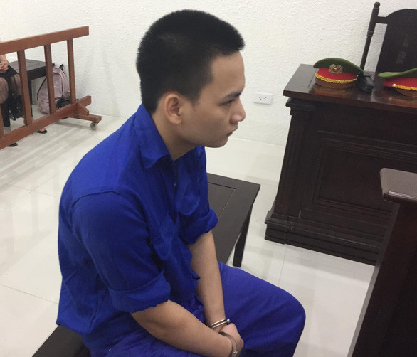 Bị cáo Long tại phiên tòa - Ảnh: DIỆP THANH Bị cáo Long tại phiên tòa - Ảnh: DIỆP THANH