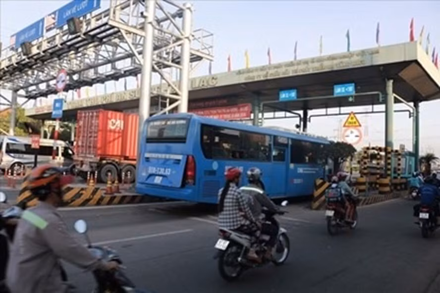 BOT An Sương liên tục bị tài xế phản đối.