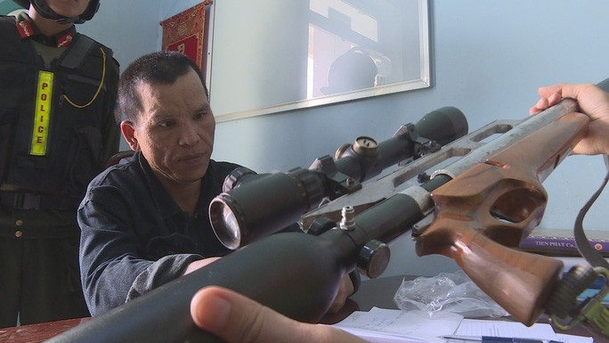 Khẩu súng hơi mà đối tượng Nguyễn Thành Luân sử dụng Khẩu súng hơi mà đối tượng Nguyễn Thành Luân sử dụng