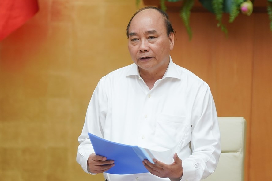 Thủ tướng Nguyễn Xuân Phúc phát biểu tại cuộc họp - Ảnh: VGP/Quang Hiếu