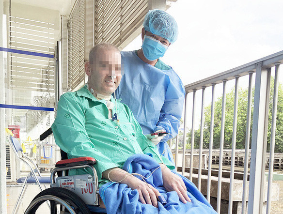 Sức khỏe phi công người Anh tốt lên từng ngày- Ảnh: Bệnh viện Chợ Rẫy