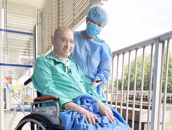 Sức khỏe phi công người Anh tốt lên từng ngày- Ảnh: Bệnh viện Chợ Rẫy