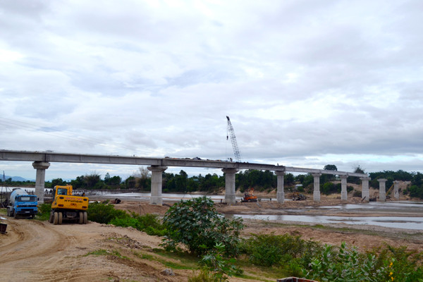 Cầu Ia Rmok (huyện Krông Pa). Ảnh: LÊ HÒA