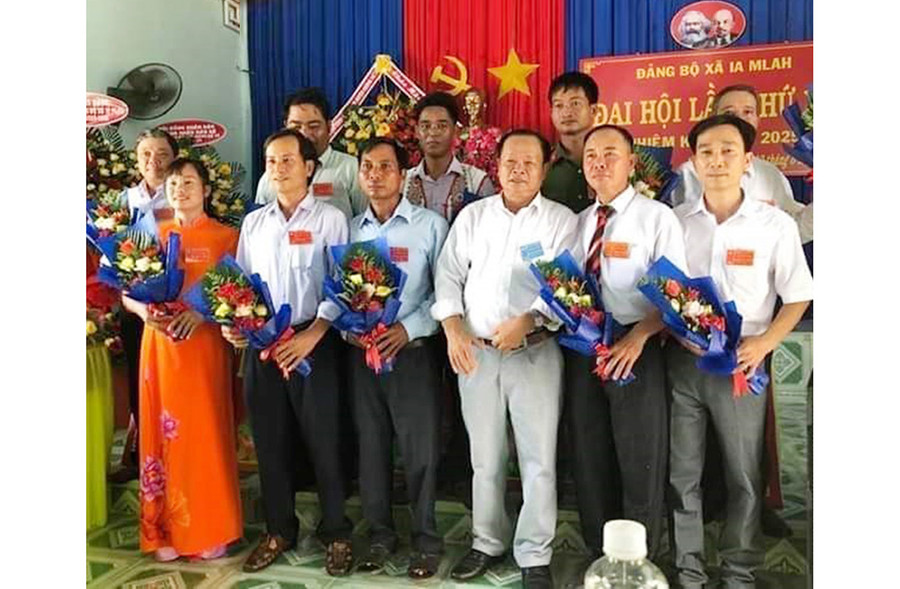 Ban Chấp hành Đảng bộ xã Ia Mlah nhiệm kỳ 2020-2025. Ảnh: L.N