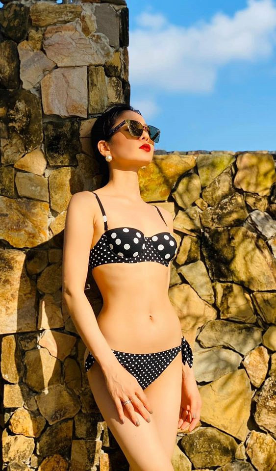 Trên trang cá nhân, Lệ Quyên thường xuyên chia sẻ hình ảnh diện bikini nóng bỏng khiến dư luận không khỏi trầm trồ ẢNH: FBNV