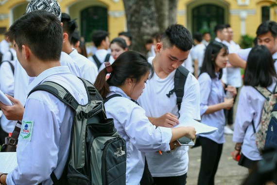 Học sinh cả nước chuẩn bị bước vào kỳ thi tốt nghiệp THPT 2020. Ảnh: QUANG PHÚC Học sinh cả nước chuẩn bị bước vào kỳ thi tốt nghiệp THPT 2020. Ảnh: QUANG PHÚC