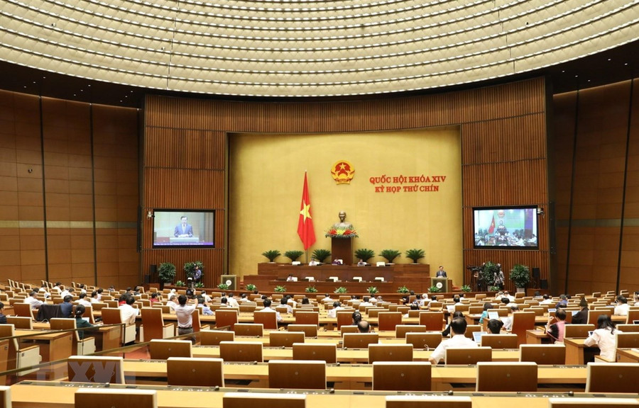 Toàn cảnh Kỳ họp thứ 9, Quốc hội khóa XIV. (Ảnh: Văn Điệp/TTXVN) Toàn cảnh Kỳ họp thứ 9, Quốc hội khóa XIV. (Ảnh: Văn Điệp/TTXVN)