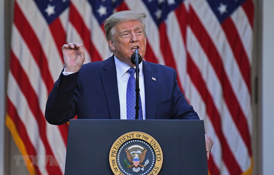Tổng thống Mỹ Donald Trump tại cuộc họp báo ở Washington, DC. (Ảnh: AFP/TTXVN) Tổng thống Mỹ Donald Trump tại cuộc họp báo ở Washington, DC. (Ảnh: AFP/TTXVN)