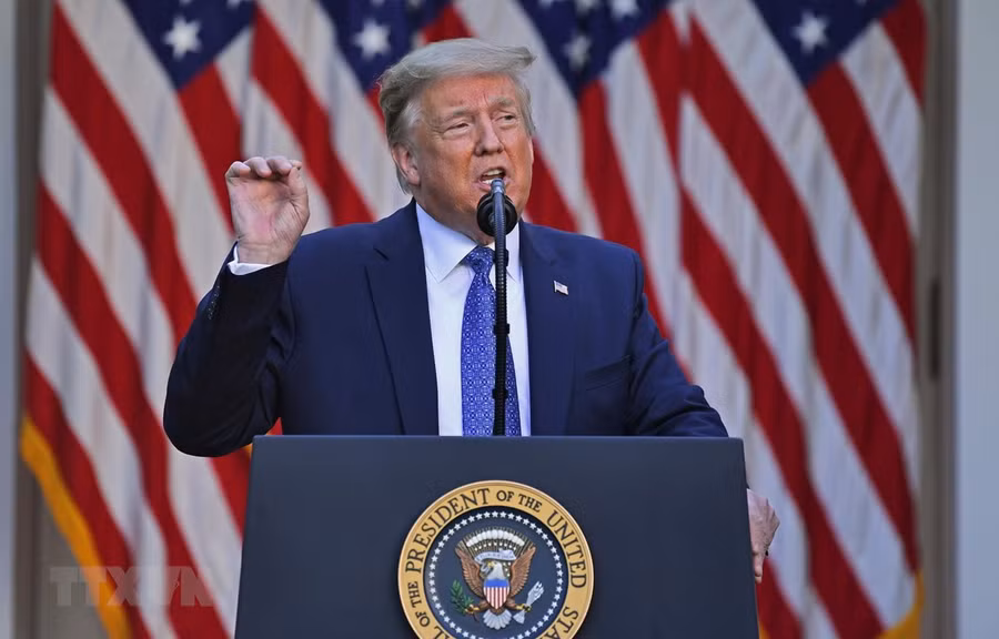 Tổng thống Mỹ Donald Trump tại cuộc họp báo ở Washington, DC. (Ảnh: AFP/TTXVN) Tổng thống Mỹ Donald Trump tại cuộc họp báo ở Washington, DC. (Ảnh: AFP/TTXVN)