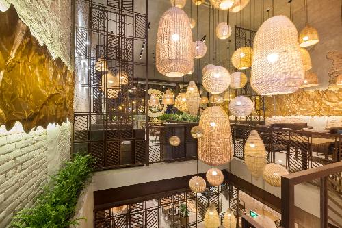  Đàm Thu Trang còn sở hữu chuỗi nhà hàng sang trọng