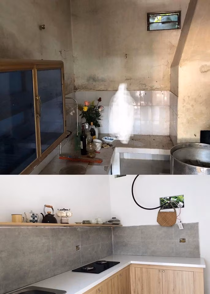 Thuận Nguyễn dỡ bỏ toàn bộ chi tiết thừa của căn bếp cũ, ốp đá và làm bàn bếp mới với những màu sắc trung tính.