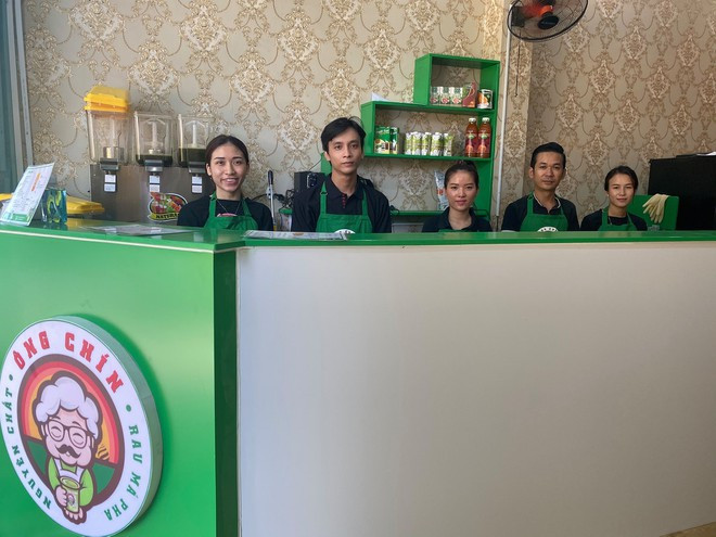 Cửa hàng khởi nghiệp đầu tiên ở TP.Đà Lạt của Nguyễn Quốc Bảo Cửa hàng khởi nghiệp đầu tiên ở TP.Đà Lạt của Nguyễn Quốc Bảo