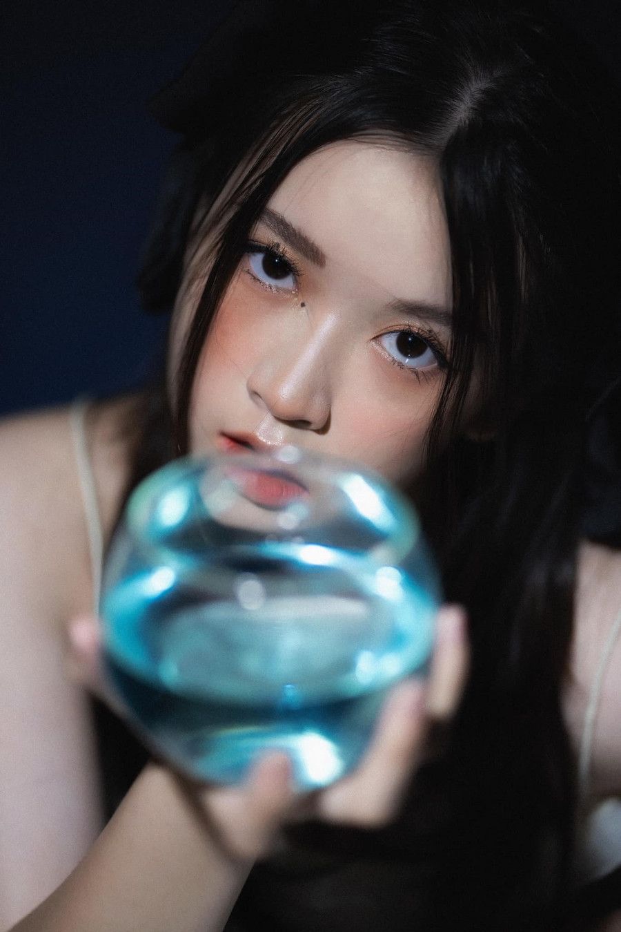  Được biết, bộ ảnh này xuất phát từ ý tưởng của bạn Đỗ Thị Ngọc Ánh (hay còn gọi là Ánh Nhi). 