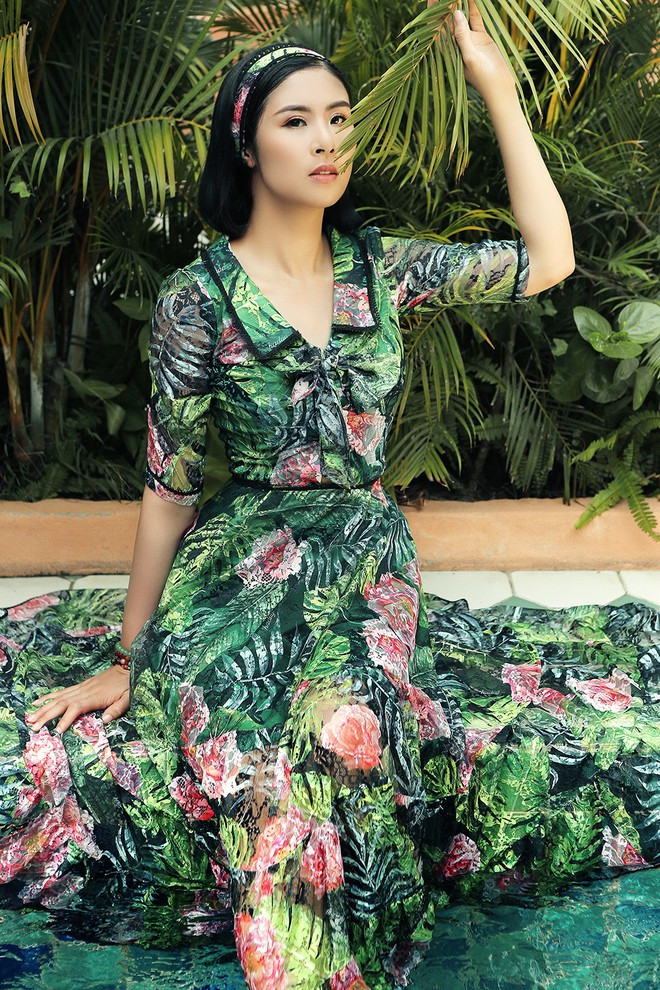 Bằng việc lựa chọn các loại phụ kiện và cách trang điểm khác nhau, người mặc có thể diện những mẫu đầu này trong các hoàn cảnh, sự kiện khác nhau, ví dụ đi làm, dạo phố, đi biển... Bằng việc lựa chọn các loại phụ kiện và cách trang điểm khác nhau, người mặc có thể diện những mẫu đầu này trong các hoàn cảnh, sự kiện khác nhau, ví dụ đi làm, dạo phố, đi biển...