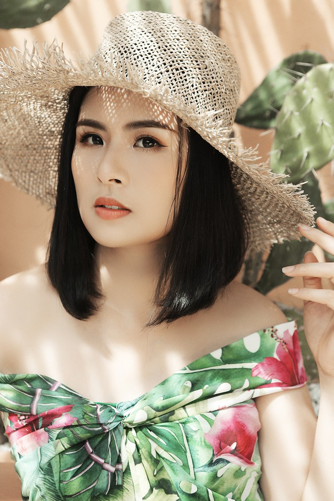 Ngọc Hân và Hà Duy vốn là bạn thân gần 15 năm. Từ khi Ngọc Hân chưa đăng quang Hoa hậu Việt Nam 2010, cả hai đã chơi với nhau trong một nhóm bạn thân tại Hà Nội Ngọc Hân và Hà Duy vốn là bạn thân gần 15 năm. Từ khi Ngọc Hân chưa đăng quang Hoa hậu Việt Nam 2010, cả hai đã chơi với nhau trong một nhóm bạn thân tại Hà Nội