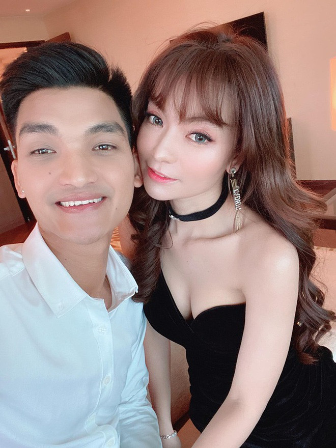 Bạn gái xinh như mộng của Mạc Văn Khoa hé lộ chuyện yêu: 