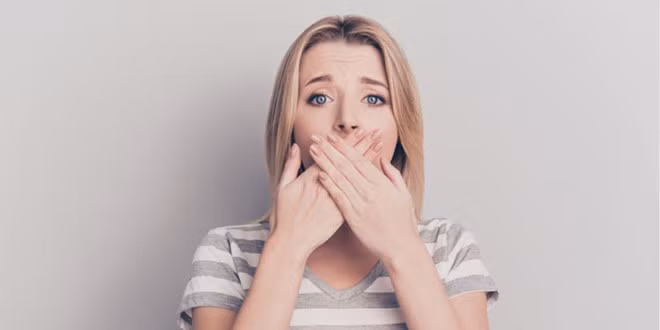 Uống nước là điều đầu tiên cần làm để thoát khỏi nấc cụt ẢNH MINH HỌA: SHUTTERSTOCK