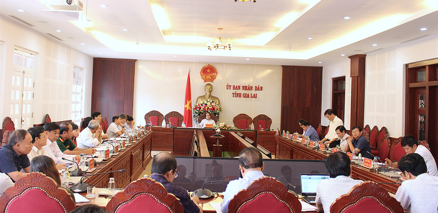 Quang cảnh buổi làm việc. Ảnh: H.T Quang cảnh buổi làm việc. Ảnh: H.T