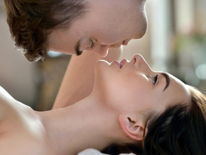 Nên ăn hàu, cá béo, rau bó xôi, dưa hấu, bơ, lựu... trước khi làm 'chuyện ấy' ẢNH MINH HỌA: SHUTTERSTOCK