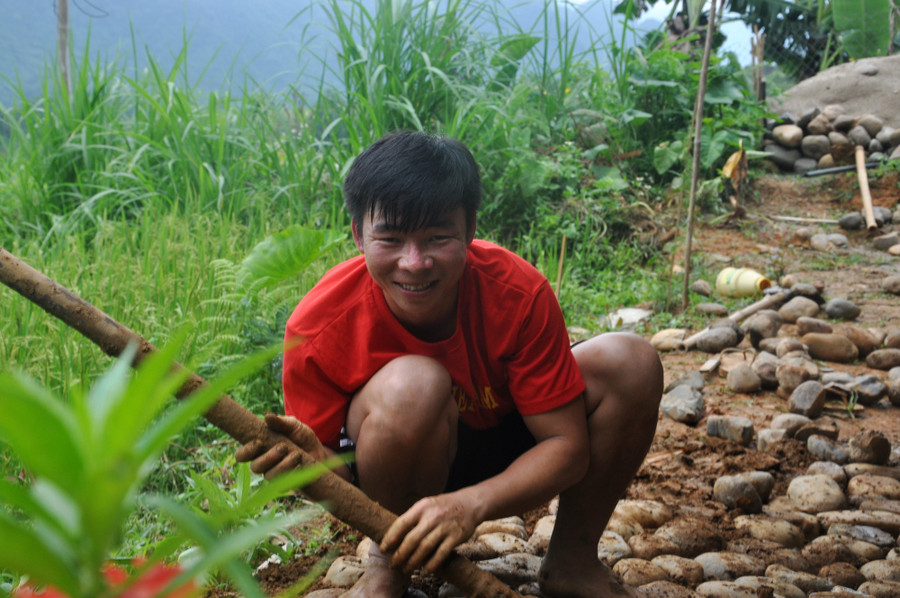 Huy động được vốn, Lục Văn Cường tự tay thiết kế các công trình cho Homestay của mình.