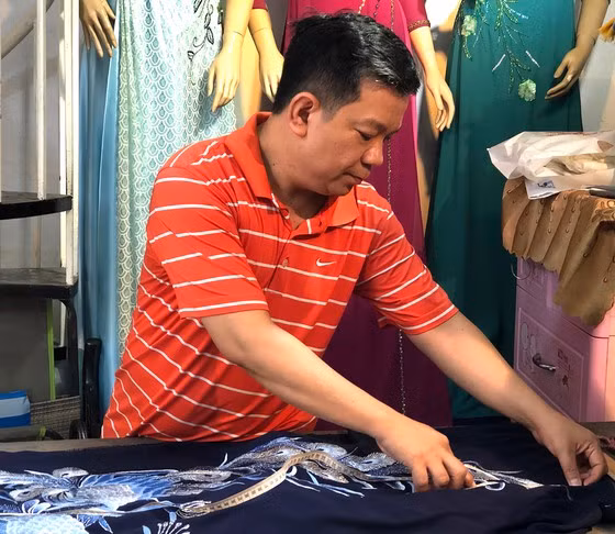  Anh Nguyễn Văn Vinh - truyền nhân đời thứ 3 của nhà may Thiết Lập