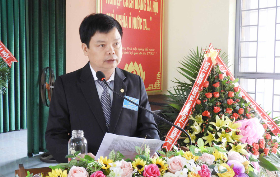 Chủ tịch UBND Thành phố Pleiku Nguyễn Hữu Quế phát biểu chỉ đạo tại đại hội. Ảnh: Thanh Nhật