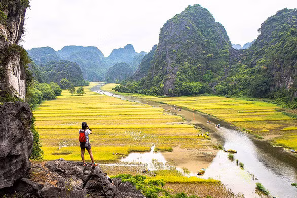5 tháng qua, Ninh Bình mới đón 1,4 triệu lượt khách - Ảnh: TRẦN HỒNG NGỌC