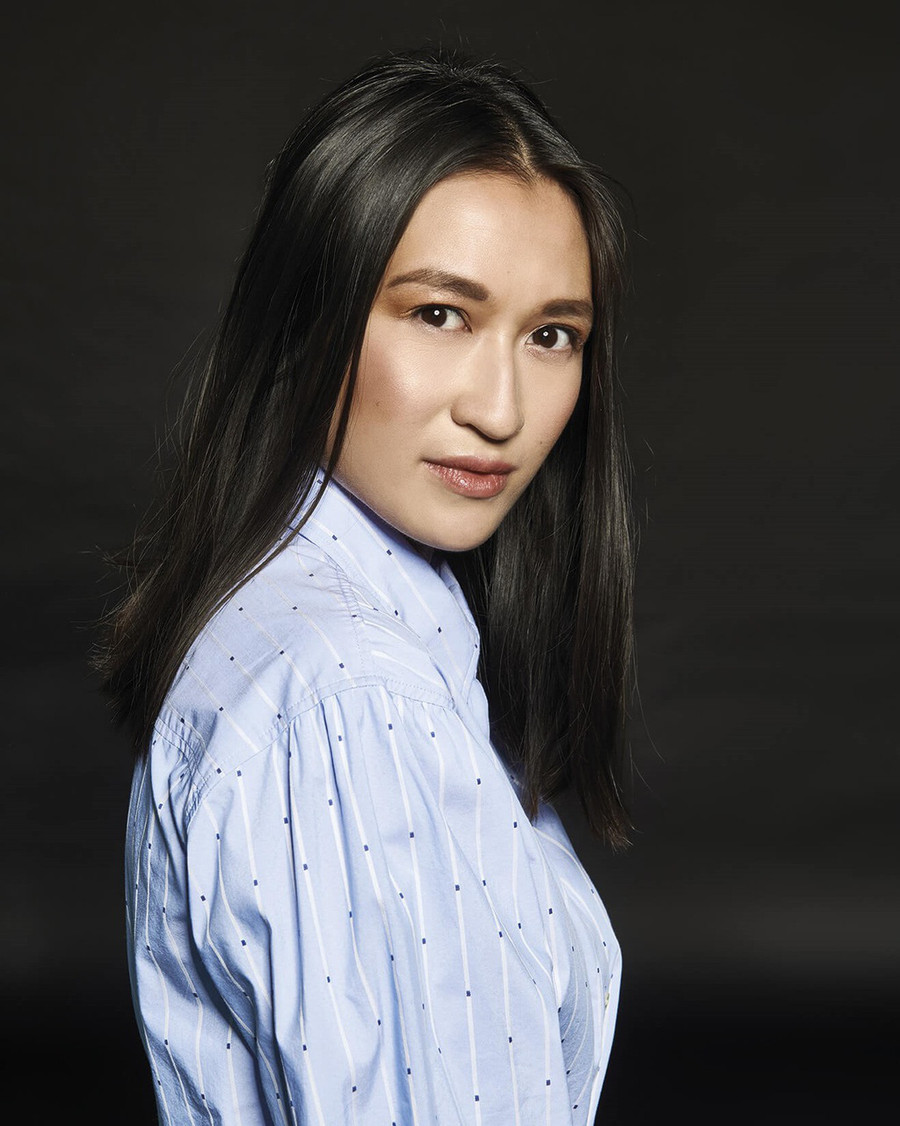 Hương từng giành danh hiệu Hoa khôi người Việt ở Slovakia.