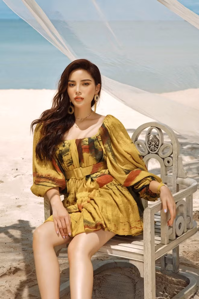 Kỳ Duyên được khen đẹp hơn nhiều từ những trang phục đơn giản Kỳ Duyên được khen đẹp hơn nhiều từ những trang phục đơn giản