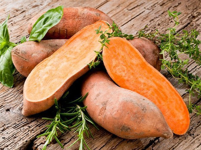 Khoai lang chứa nhiều chất chống ô xy hóa và chất xơ hơn cả khoai tây ẢNH: SHUTTERSTOCK