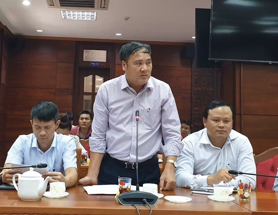 Ông Phạm Văn Lập - Phó Giám đốc Sở Xây dựng khẳng định, Công ty Phú Xuân không được phép bán nhà ở. Ảnh: Hữu Long