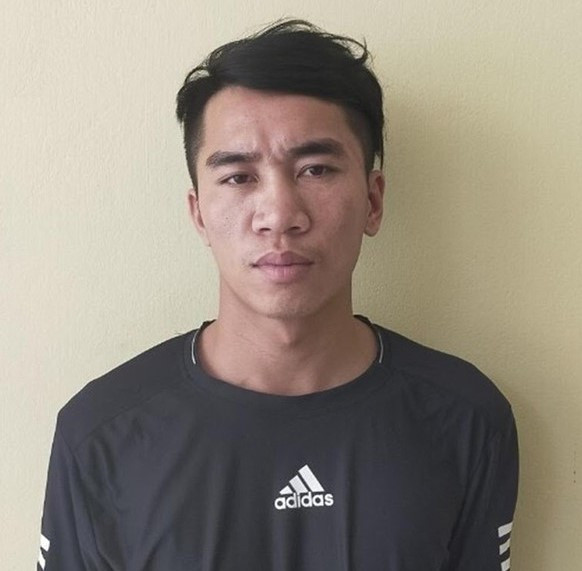 Đối tượng Trung tại cơ quan công an - Ảnh: Theo Báo Nghệ An Đối tượng Trung tại cơ quan công an - Ảnh: Theo Báo Nghệ An