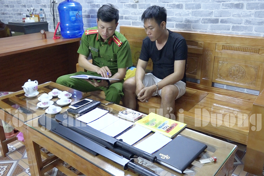 Ổ nhóm tín dụng đen hoạt động từ cuối năm 2017 đến nay, cho gần 4.000 lượt vay với số tiền hàng chục tỉ đồng. Ảnh Công an Hải Dương Ổ nhóm tín dụng đen hoạt động từ cuối năm 2017 đến nay, cho gần 4.000 lượt vay với số tiền hàng chục tỉ đồng. Ảnh Công an Hải Dương