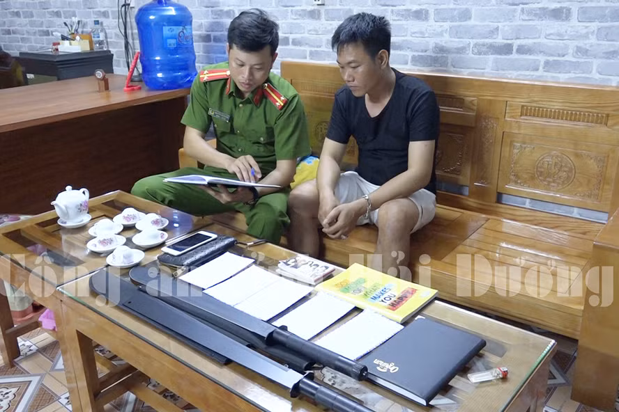 Ổ nhóm tín dụng đen hoạt động từ cuối năm 2017 đến nay, cho gần 4.000 lượt vay với số tiền hàng chục tỉ đồng. Ảnh Công an Hải Dương